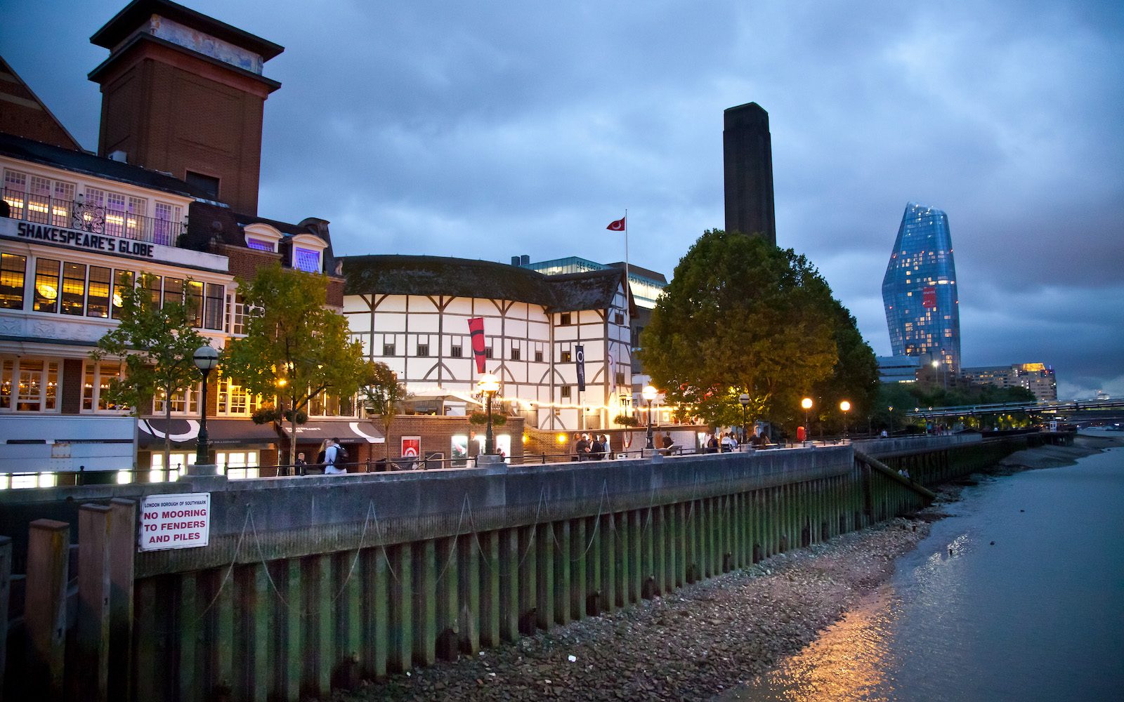 Opening hours | Visit | Shakespeare's Globe