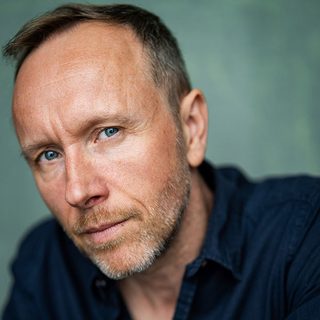 Headshot of Daniel Crossley looking directly at the camera.